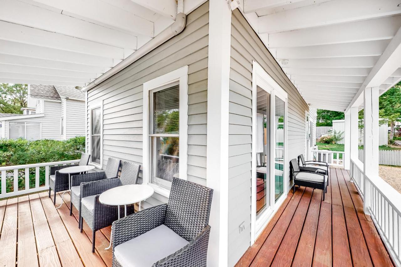 Oak Bluffs Cottage Bagian luar foto